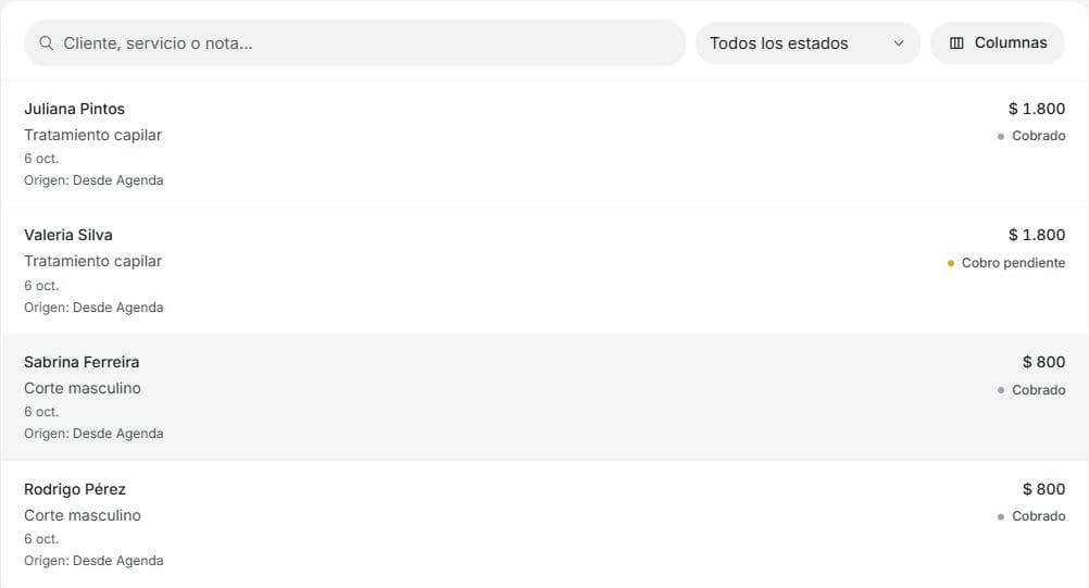 Listado de trabajos desde Agenda con cliente, servicio, importe y estados Cobrado o Cobro pendiente, además de buscador y filtro.